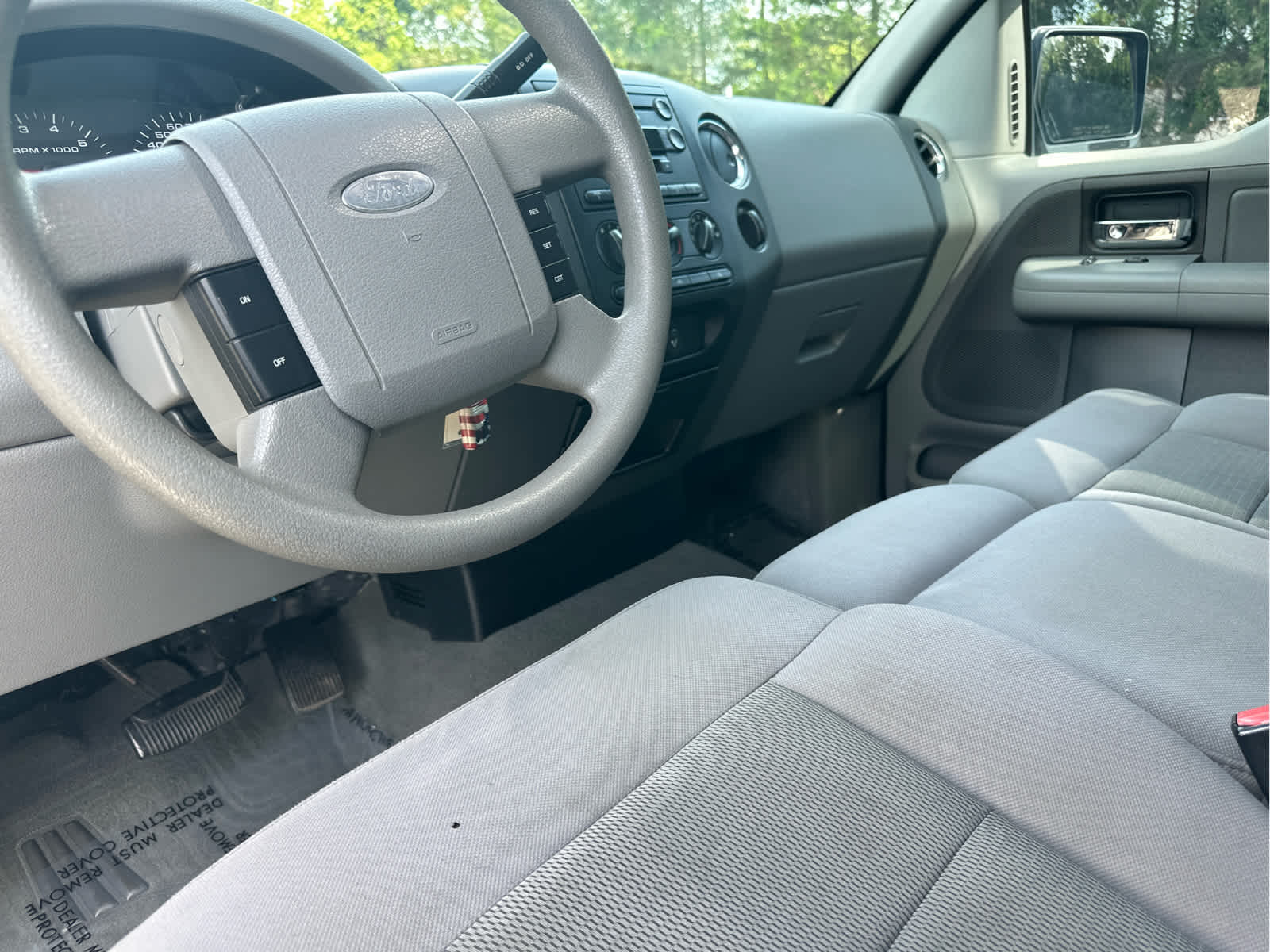 2005 Ford F-150 SuperCrew 139 XLT 4WD