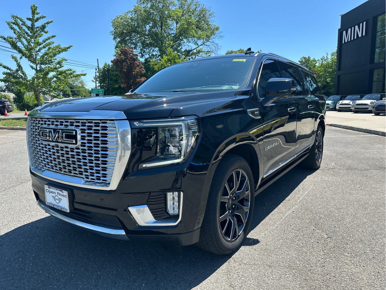 2024 GMC Yukon Denali AWD's photo