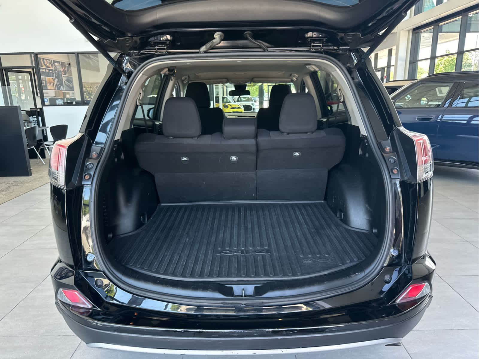 2018 Toyota RAV4 XLE AWD