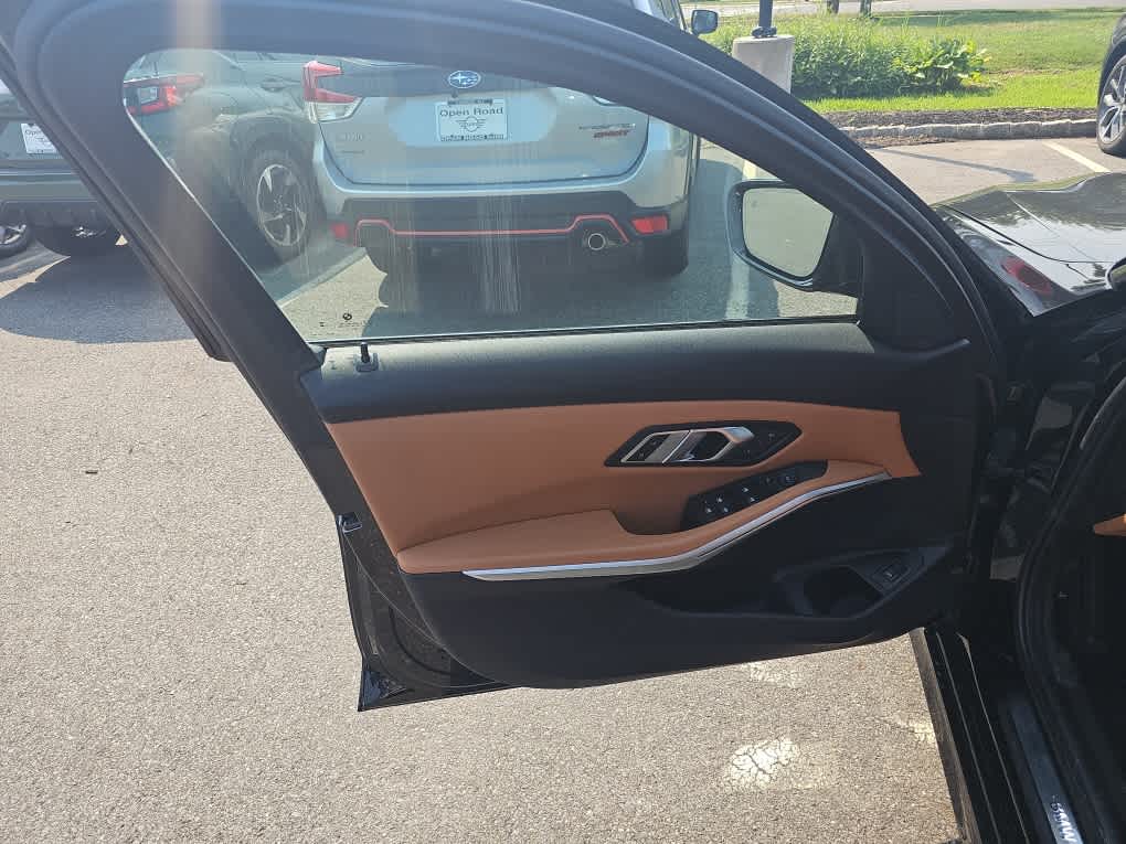2023 BMW 3 Series 330i xDrive Sedan