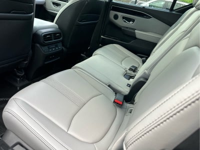 2025 Honda Pilot Touring AWD
