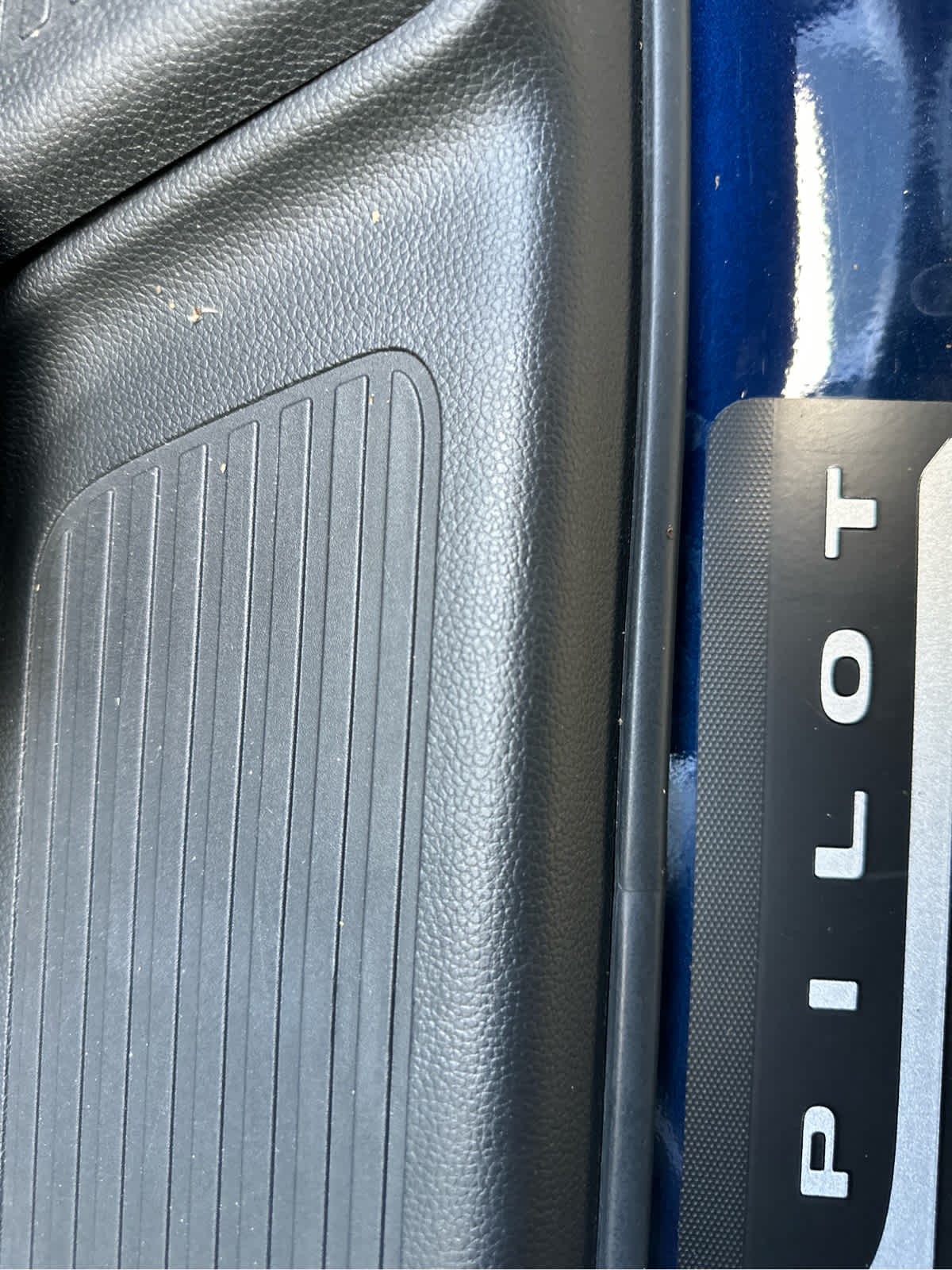 2025 Honda Pilot Touring AWD