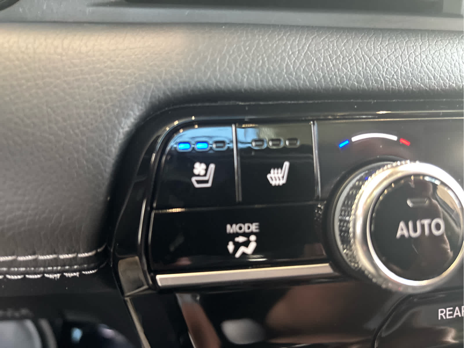 2023 Honda Pilot Elite AWD