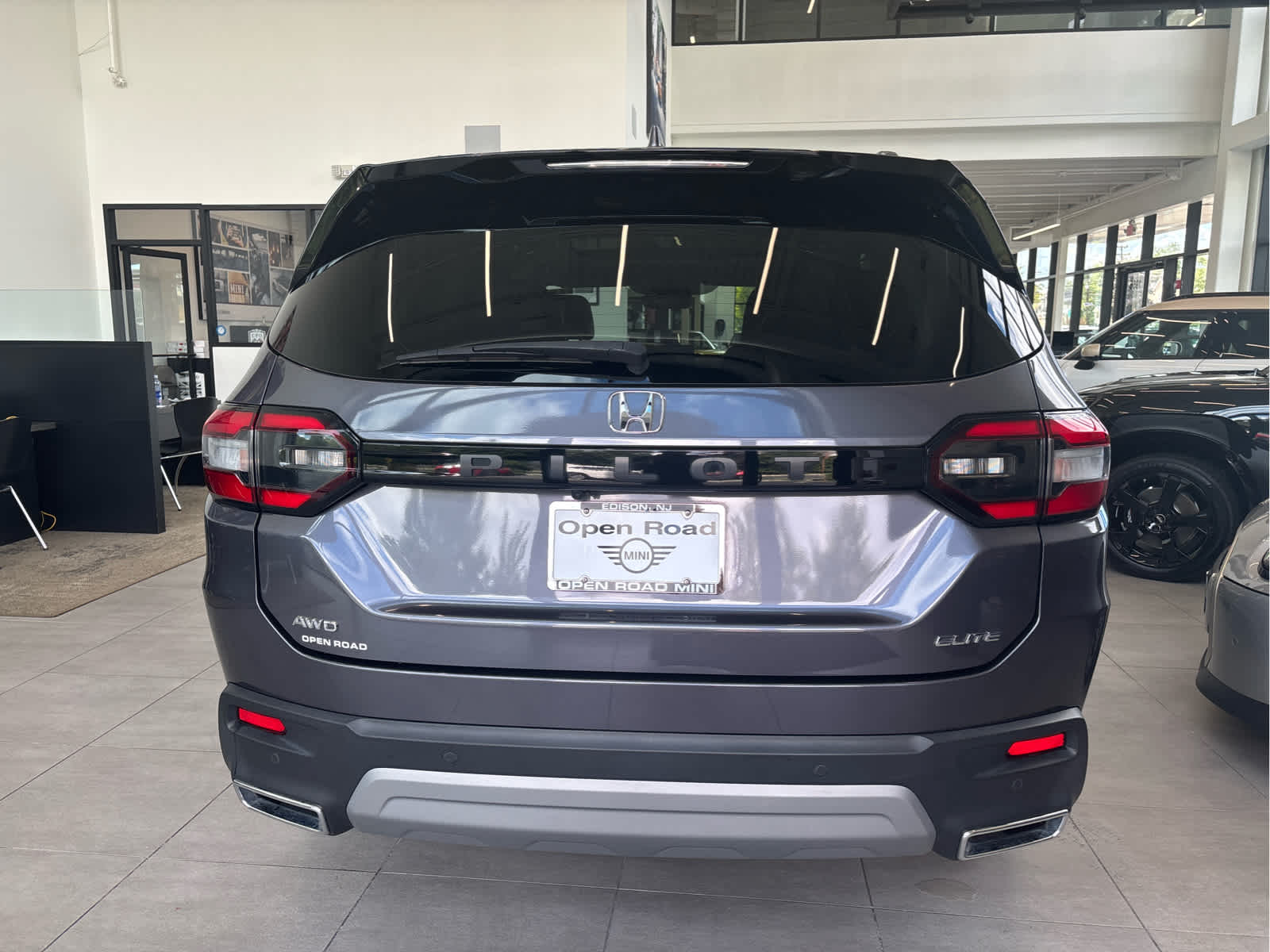 2023 Honda Pilot Elite AWD