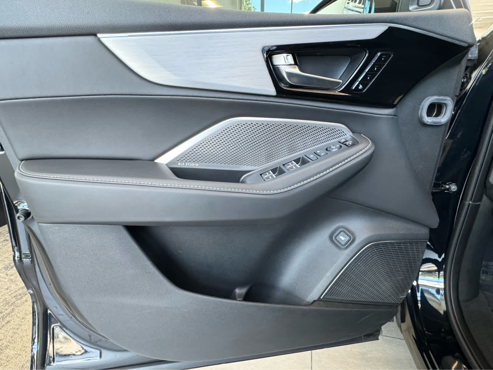 2024 Acura MDX SH-AWD w/Technology Package
