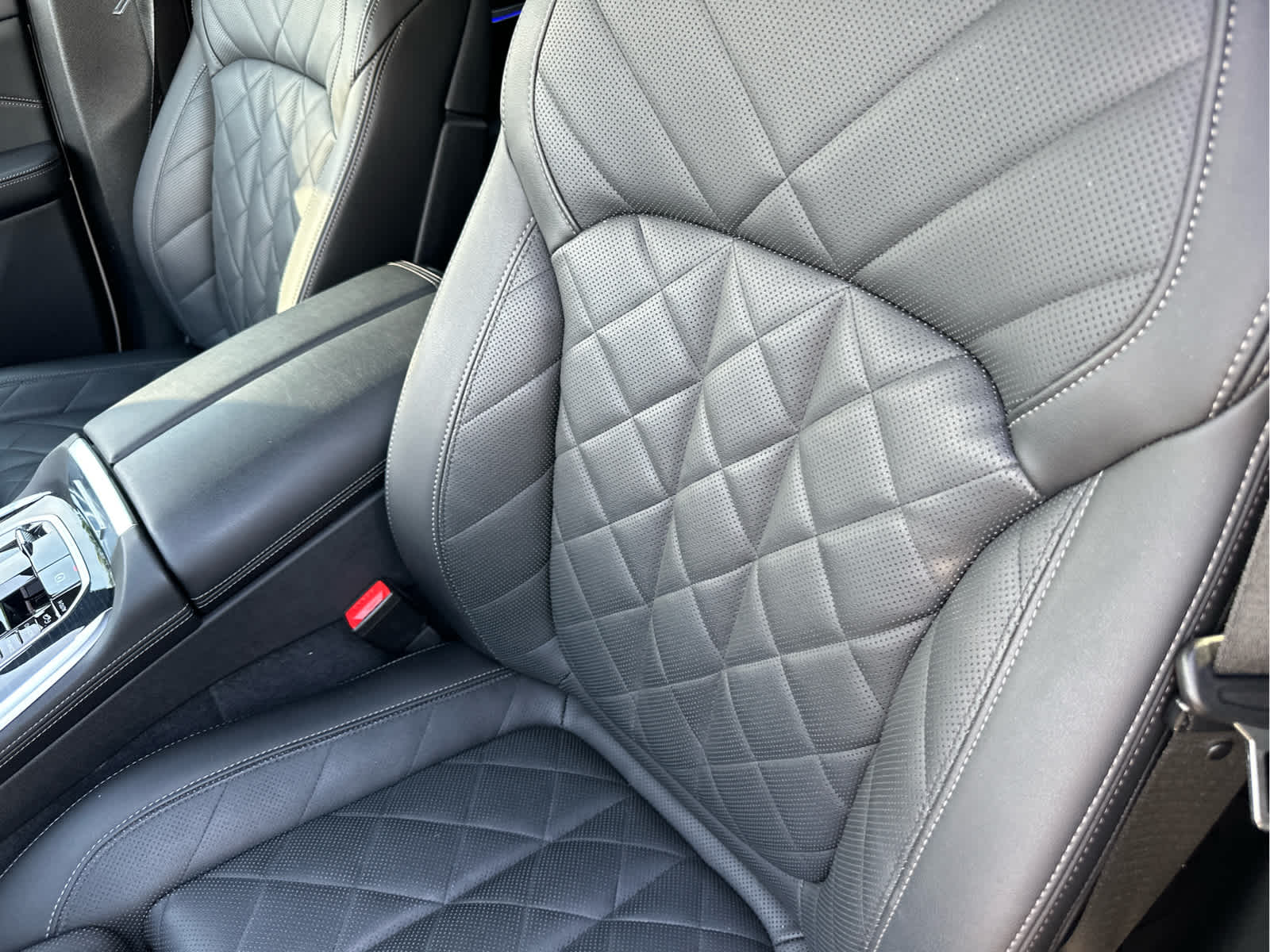 2024 BMW X7 xDrive40i Sports Activity Vehicle