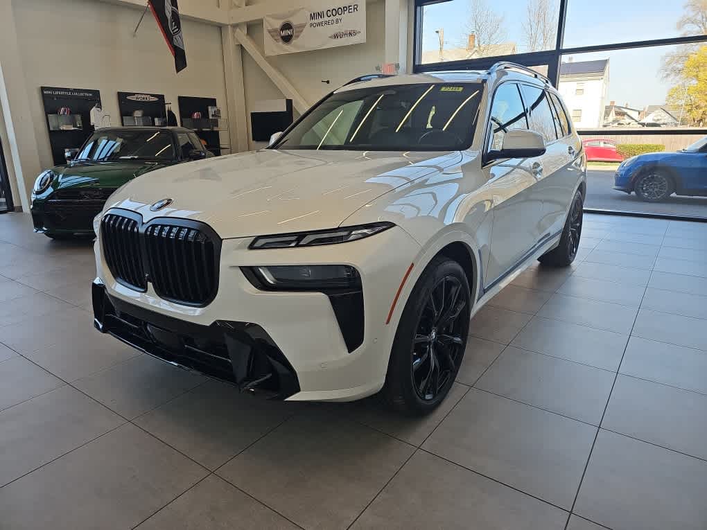 2024 BMW X7 xDrive40i Sports Activity Vehicle