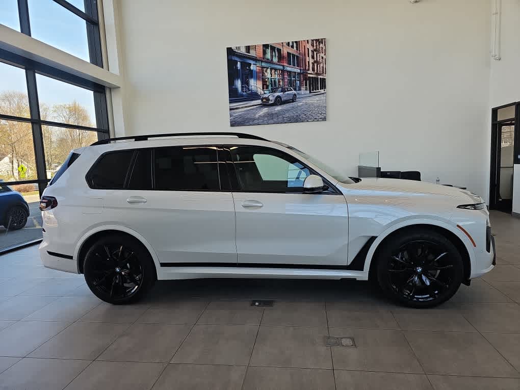 2024 BMW X7 xDrive40i Sports Activity Vehicle