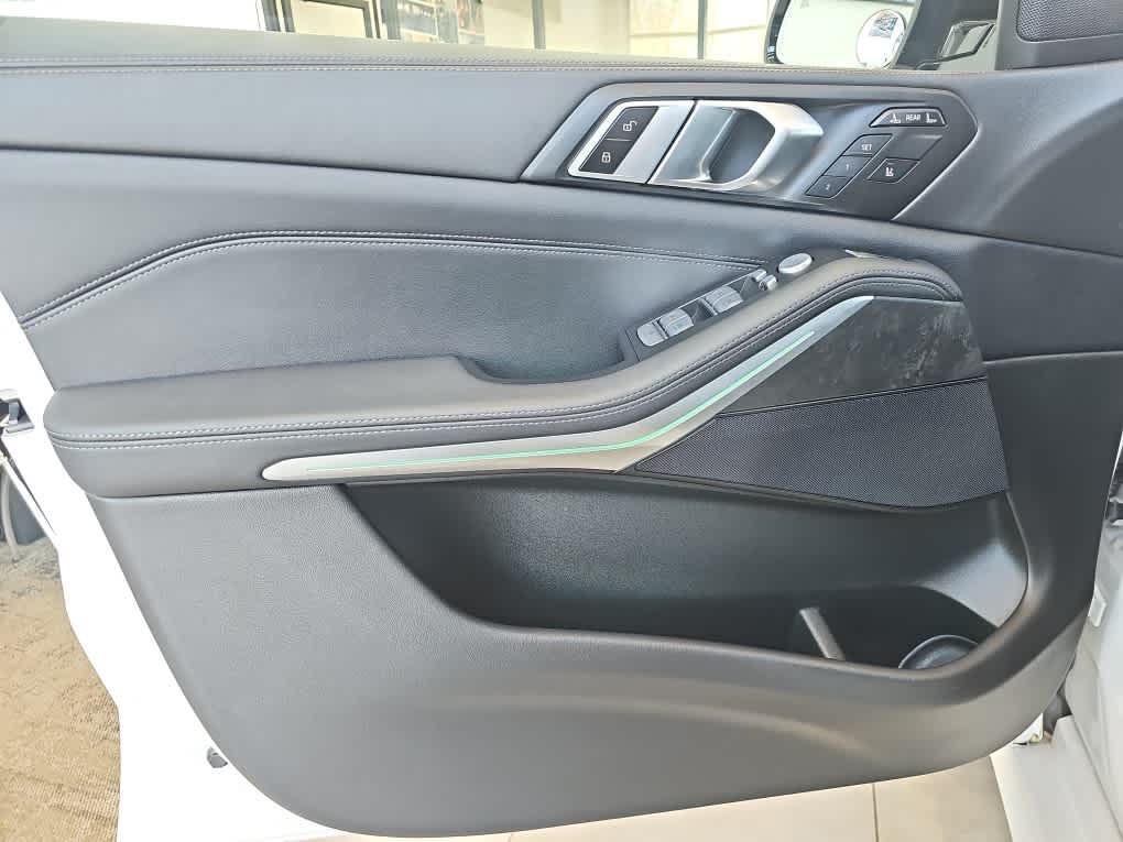 2024 BMW X7 xDrive40i Sports Activity Vehicle