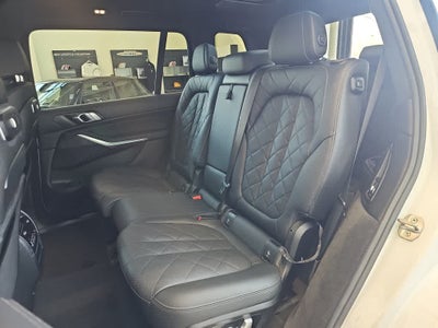 2024 BMW X7 xDrive40i Sports Activity Vehicle
