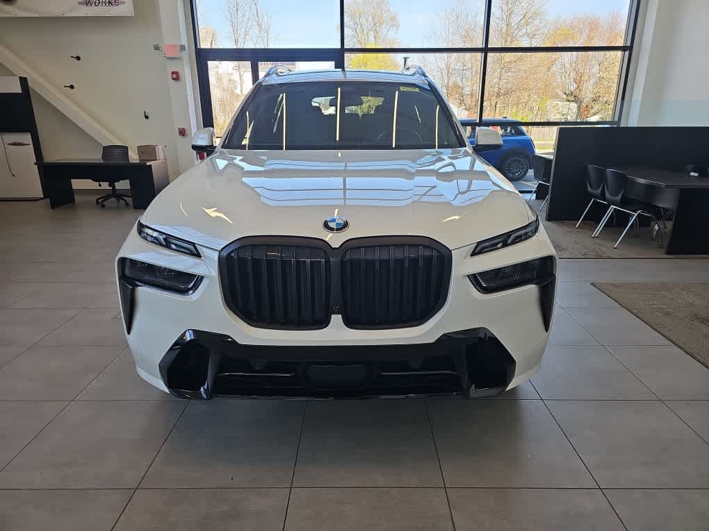2024 BMW X7 xDrive40i Sports Activity Vehicle