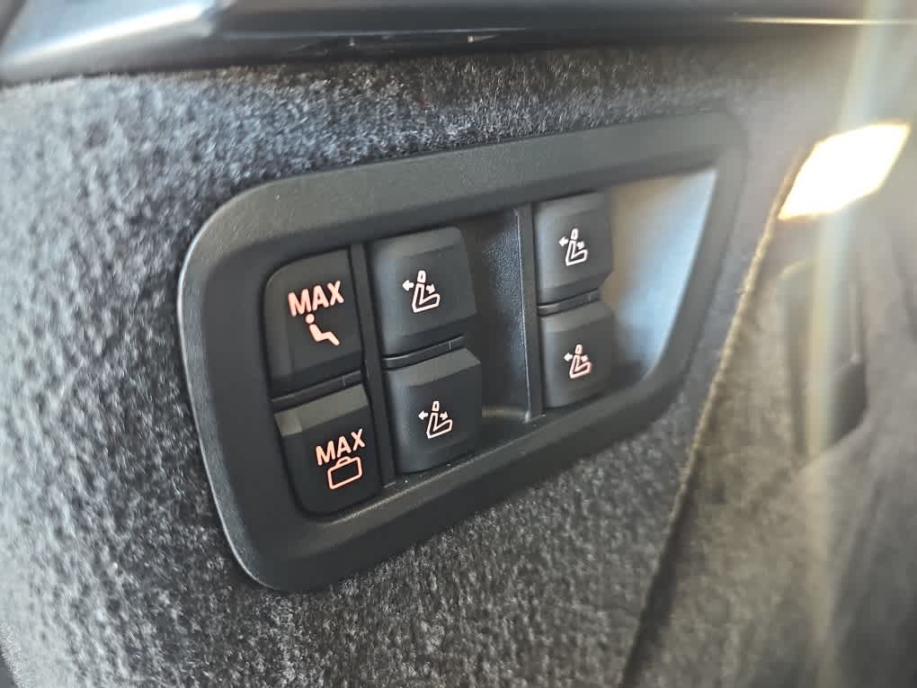 2024 BMW X7 xDrive40i Sports Activity Vehicle