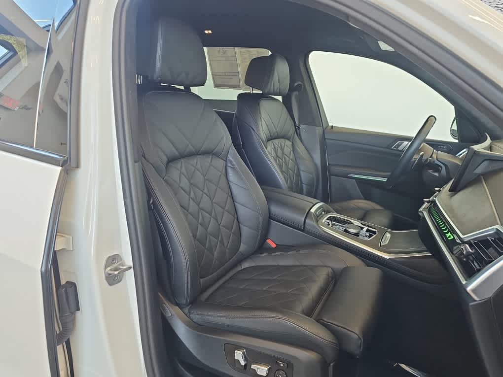 2024 BMW X7 xDrive40i Sports Activity Vehicle
