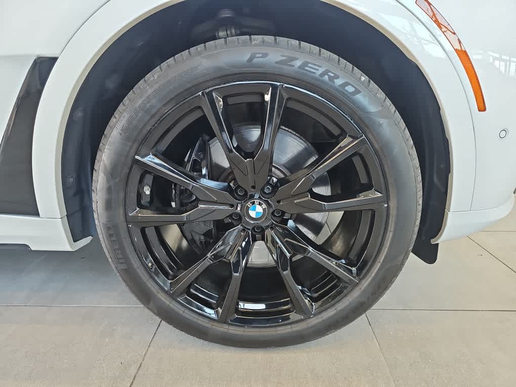 2024 BMW X7 xDrive40i Sports Activity Vehicle