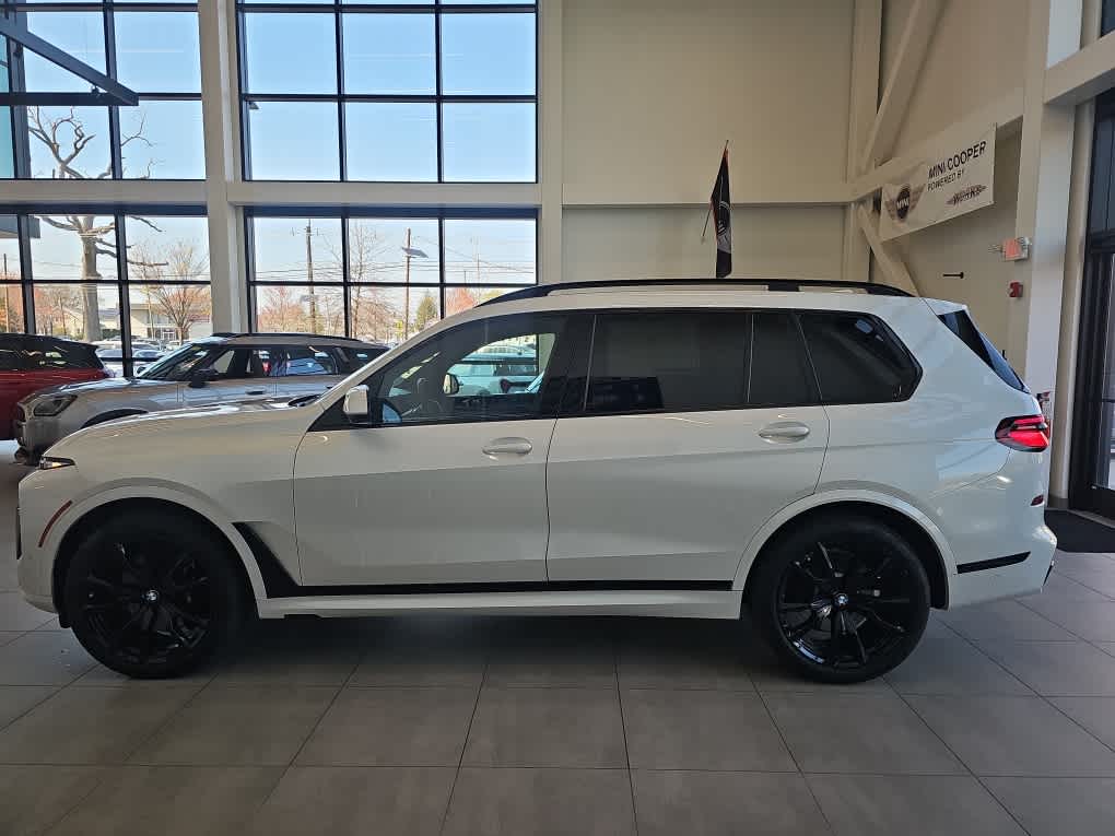 2024 BMW X7 xDrive40i Sports Activity Vehicle