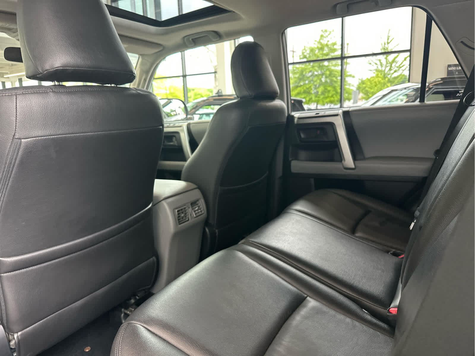 2010 Toyota 4Runner RWD 4dr V6 SR5