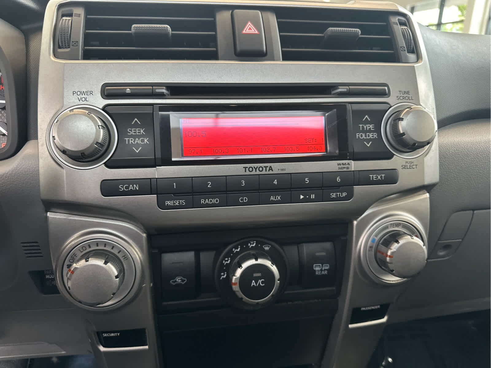 2010 Toyota 4Runner RWD 4dr V6 SR5
