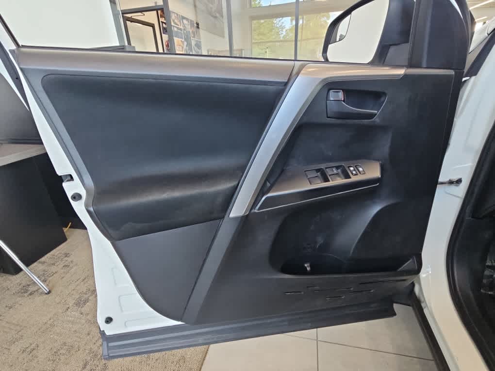 2017 Toyota RAV4 LE AWD