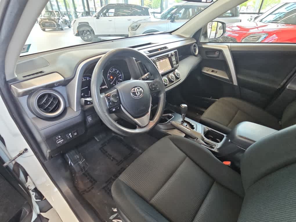 2017 Toyota RAV4 LE AWD