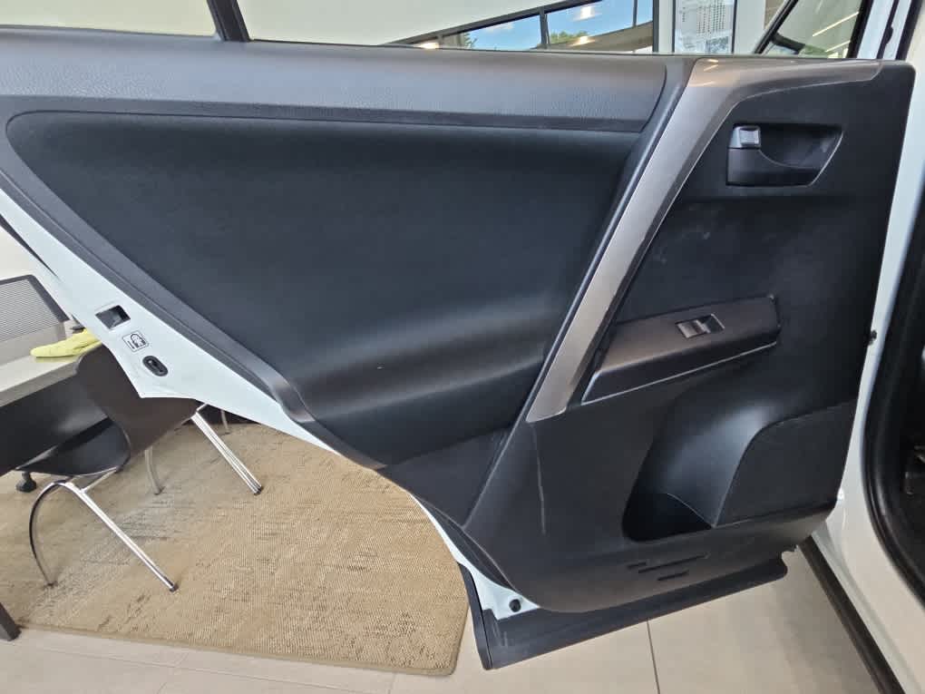 2017 Toyota RAV4 LE AWD