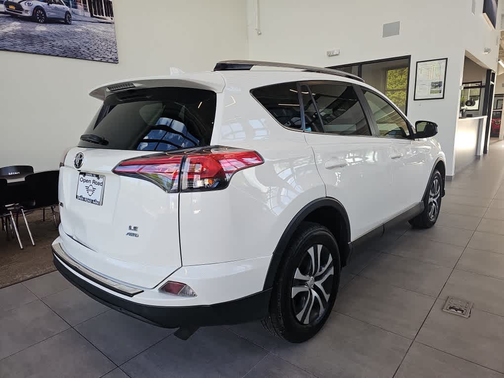 2017 Toyota RAV4 LE AWD