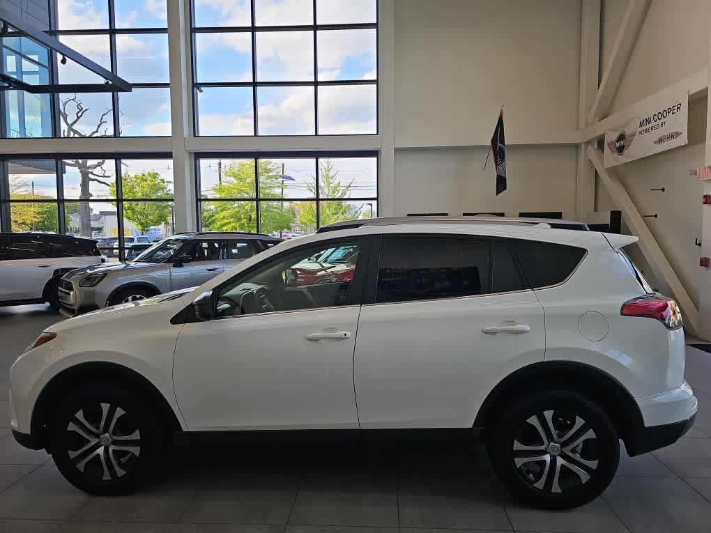 2017 Toyota RAV4 LE AWD