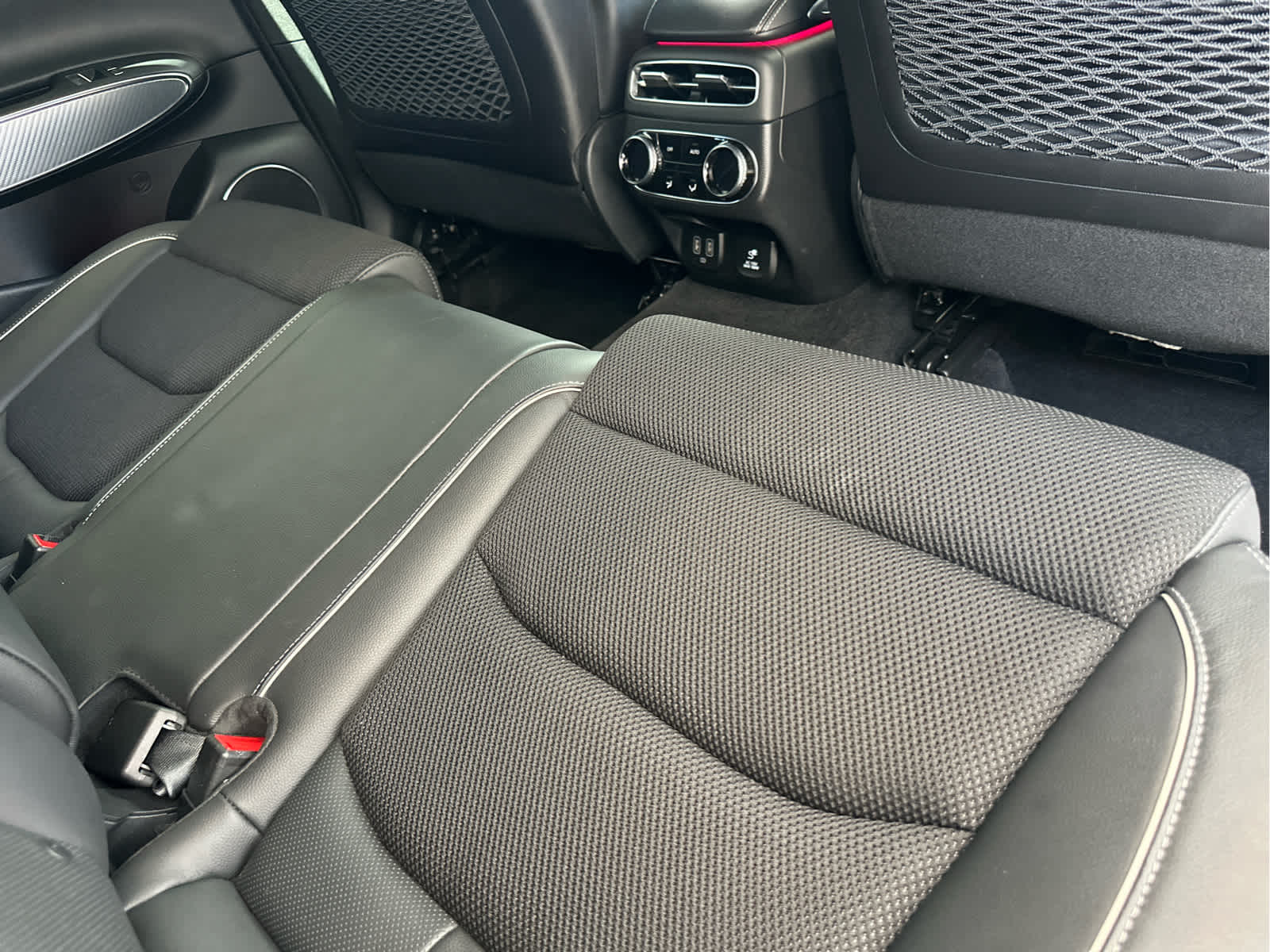 2023 Genesis GV70 2.5T AWD