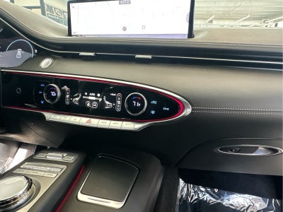 2023 Genesis GV70 2.5T AWD
