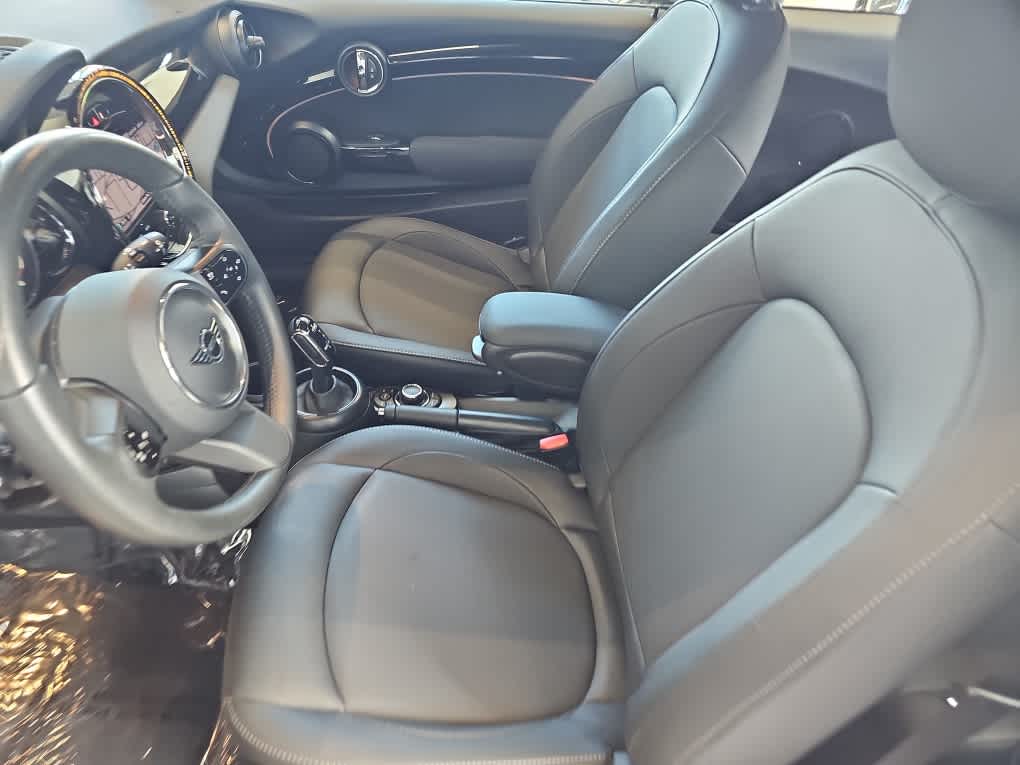 2024 MINI HARDTOP 2 DOOR Cooper FWD