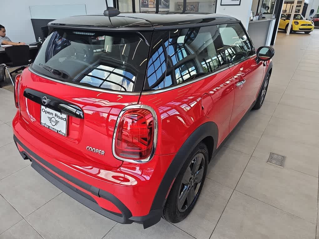 2024 MINI HARDTOP 2 DOOR Cooper FWD