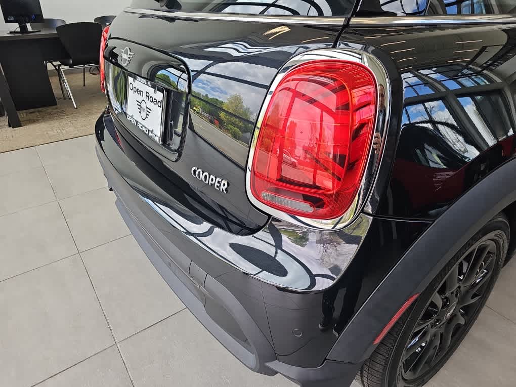 2023 MINI HARDTOP 2 DOOR Cooper FWD