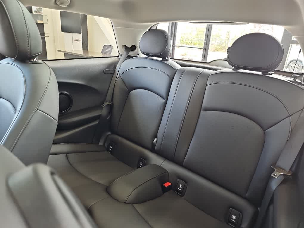 2023 MINI HARDTOP 2 DOOR Cooper FWD