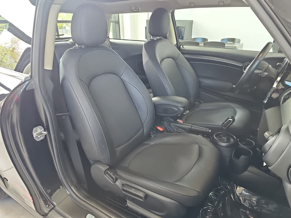 2023 MINI HARDTOP 2 DOOR Cooper FWD