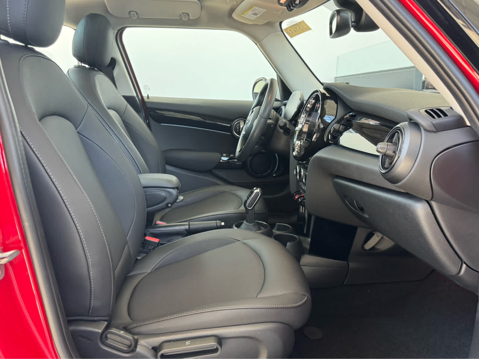 2024 MINI HARDTOP 4 DOOR Cooper FWD