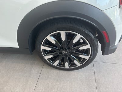 2024 MINI CONVERTIBLE SIGNATURE