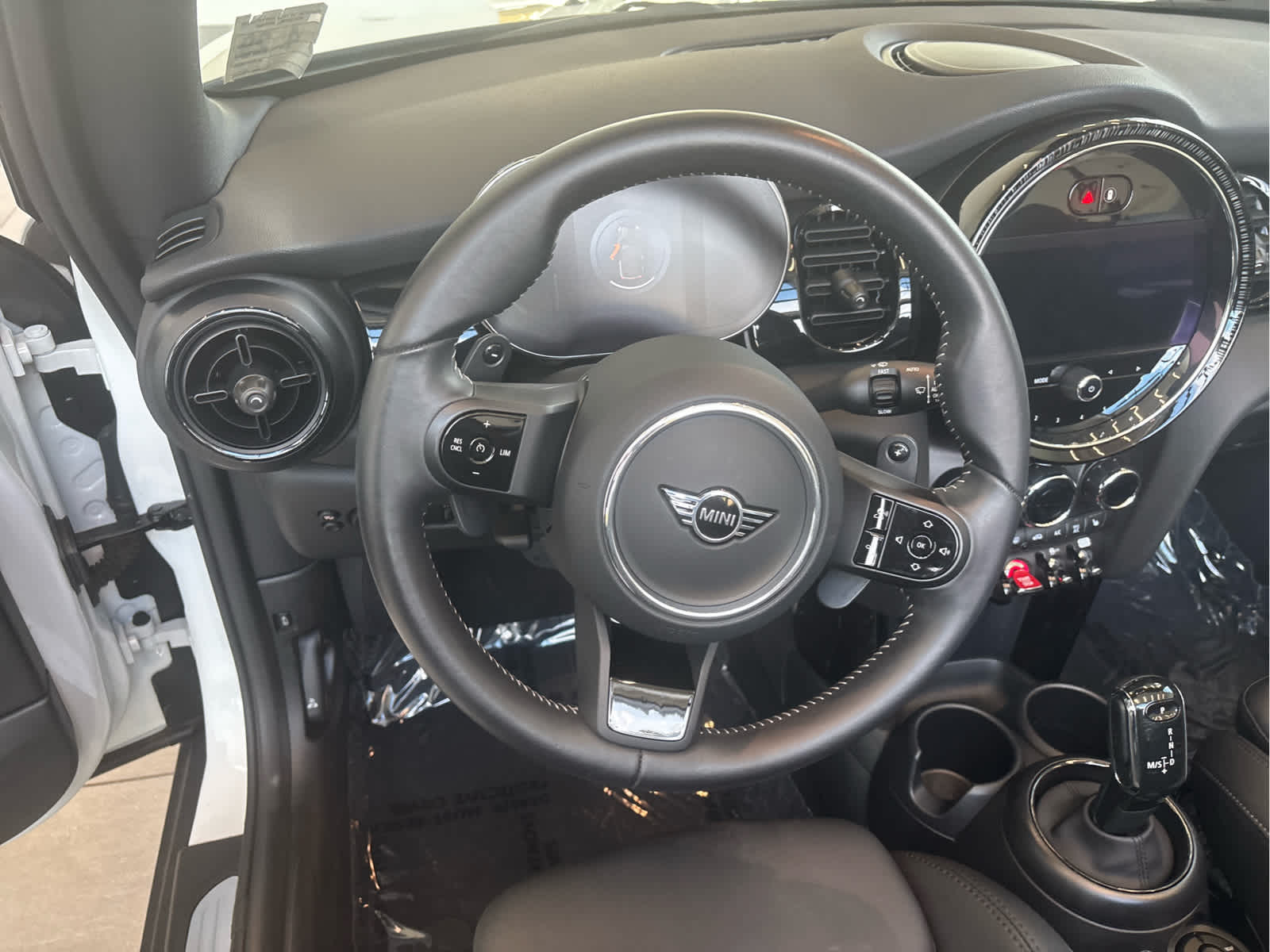 2024 MINI CONVERTIBLE SIGNATURE