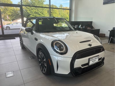 2024 MINI CONVERTIBLE SIGNATURE