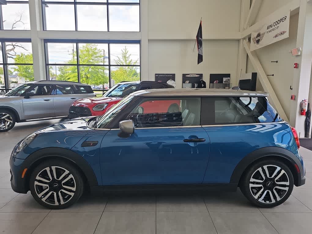 2024 MINI HARDTOP 2 DOOR Cooper S FWD