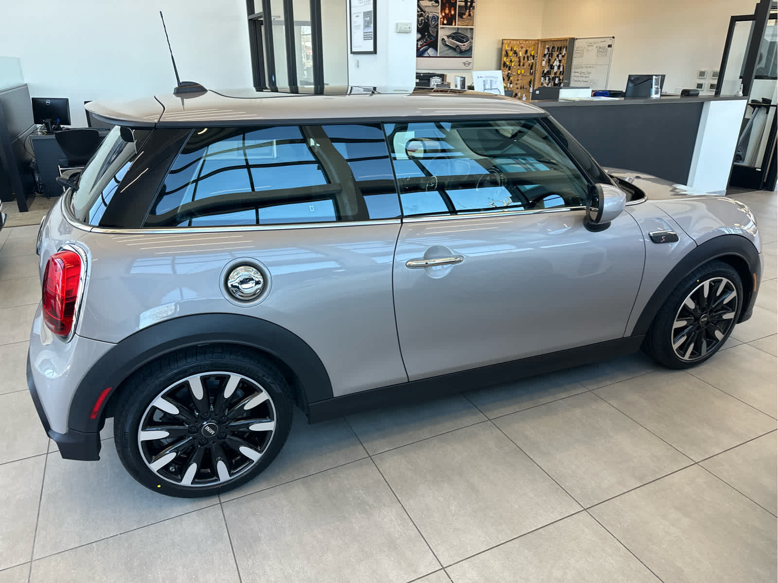 2024 MINI HARDTOP 2 DOOR Cooper S FWD