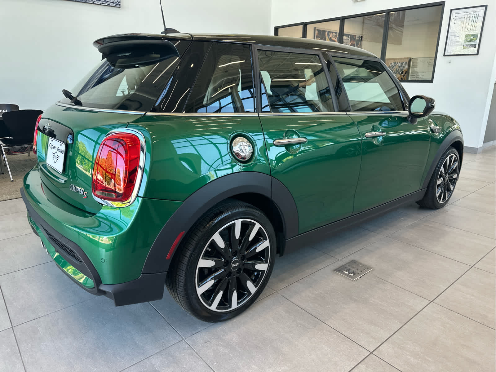 2022 MINI HARDTOP 4 DOOR Cooper S FWD