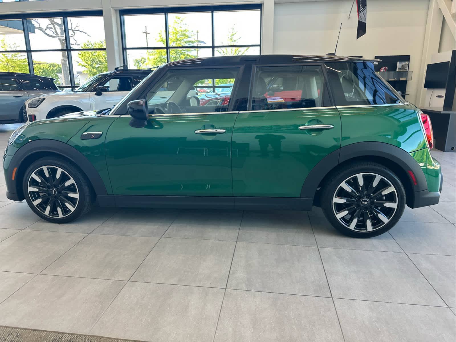 2022 MINI HARDTOP 4 DOOR Cooper S FWD