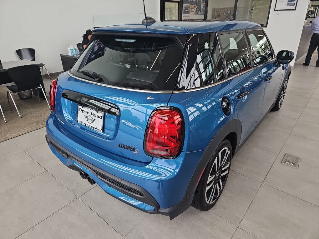 2024 MINI HARDTOP 4 DOOR Cooper S FWD