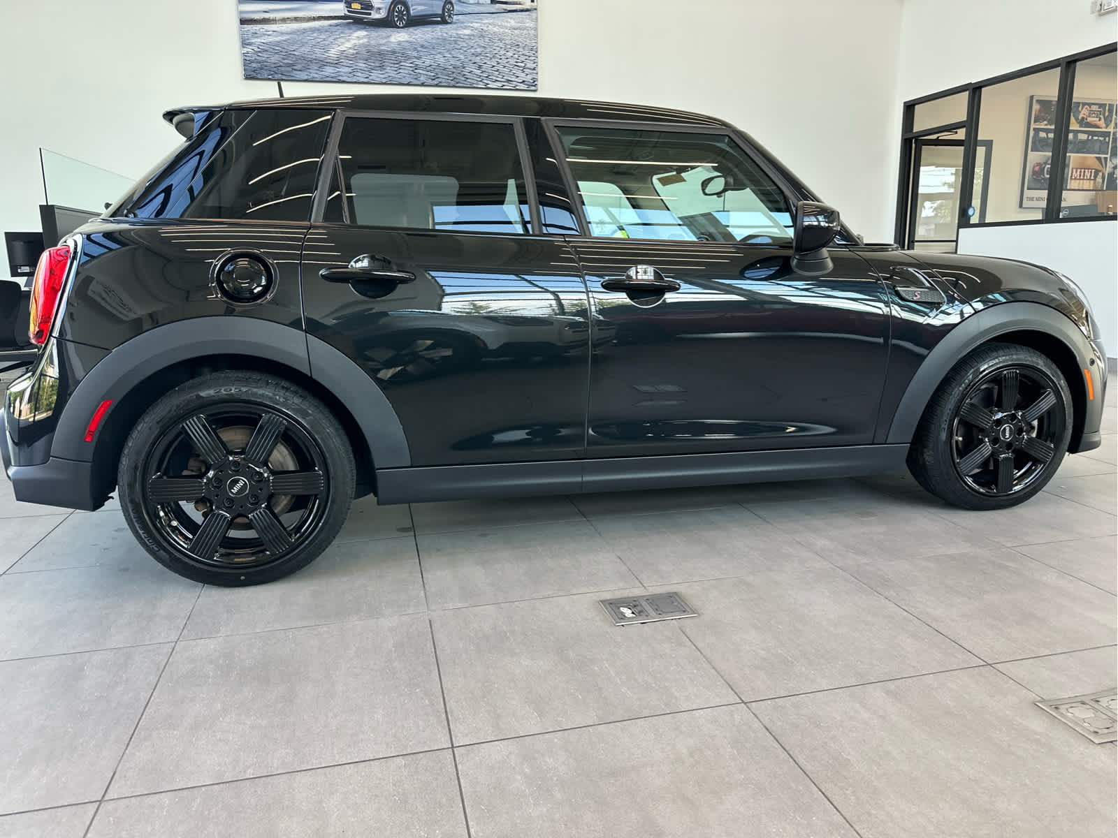 2024 MINI HARDTOP 4 DOOR Cooper S FWD
