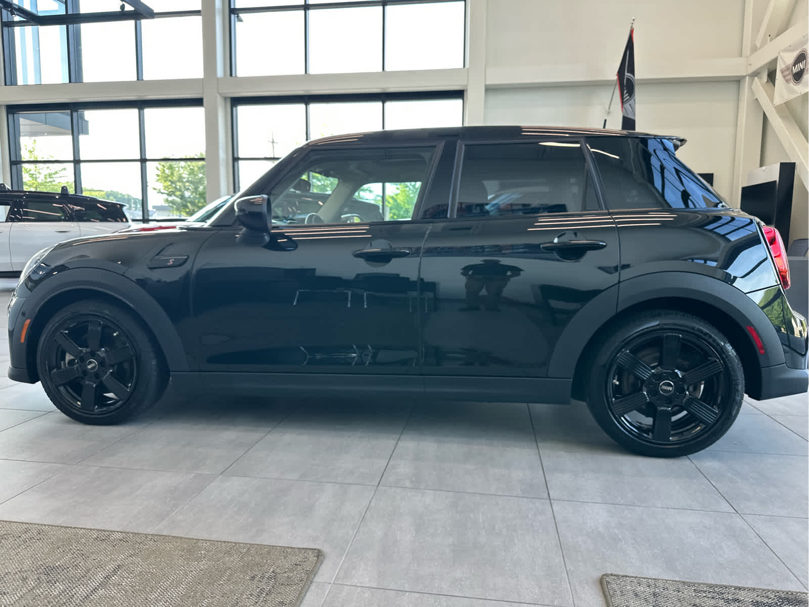 2024 MINI HARDTOP 4 DOOR Cooper S FWD