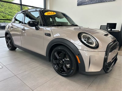 2024 MINI HARDTOP 4 DOOR Cooper S FWD