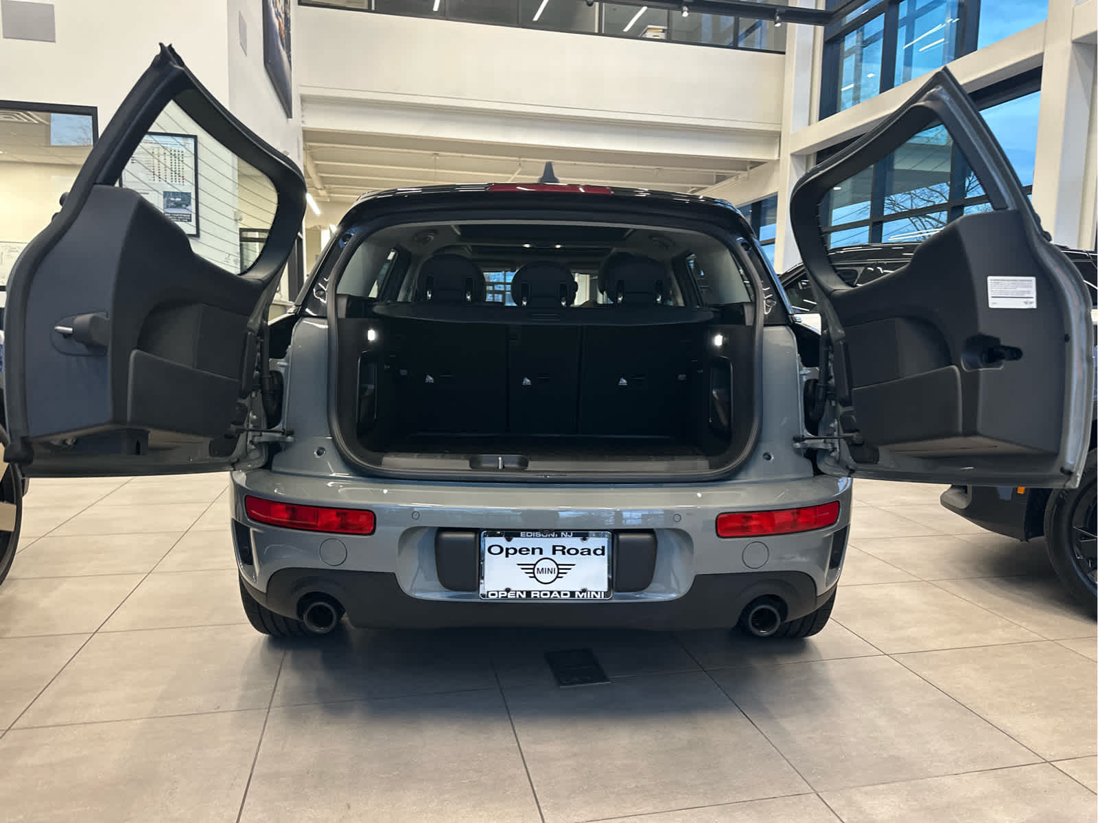 2023 MINI CLUBMAN ICONIC