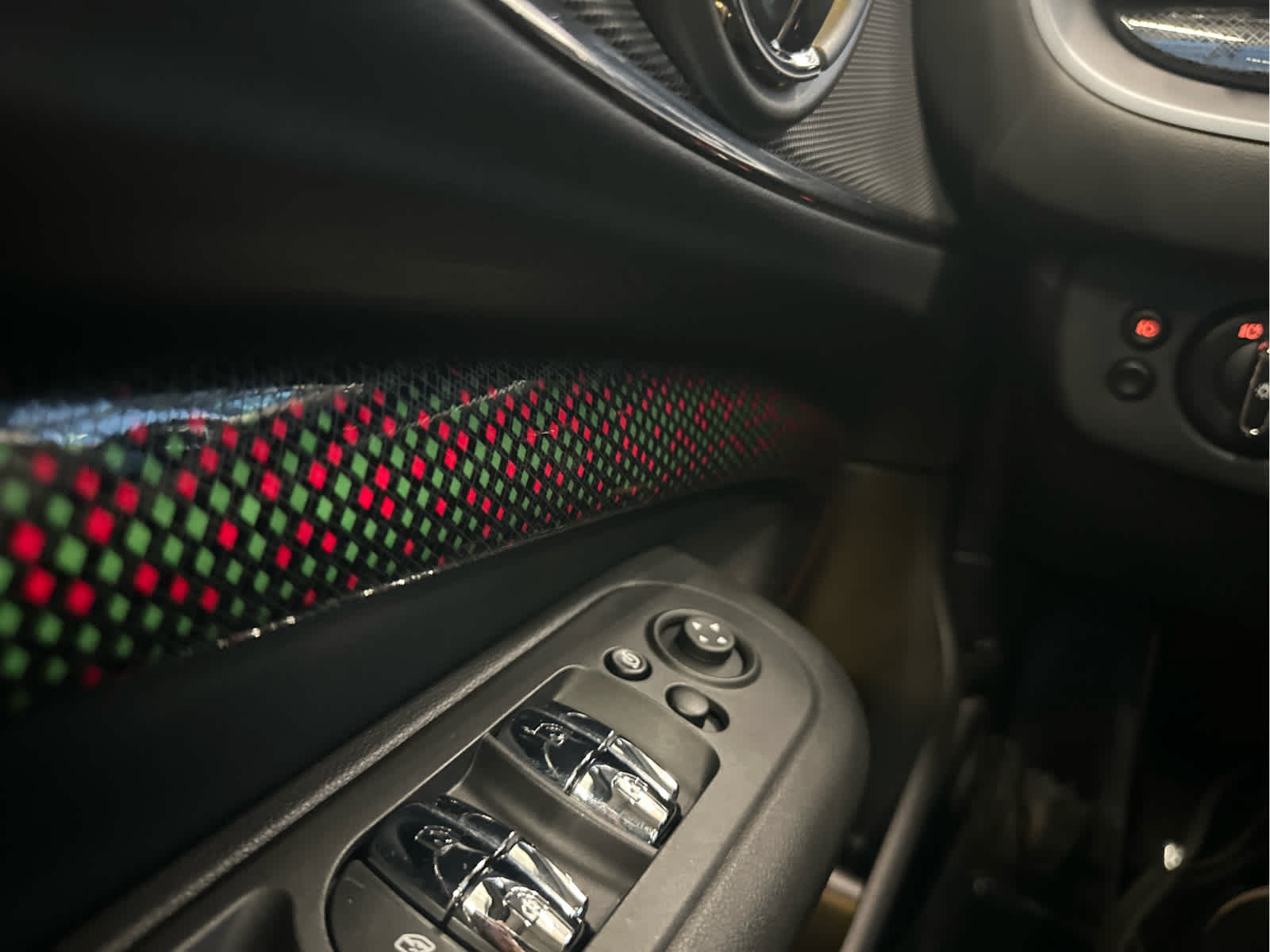 2023 MINI CLUBMAN ICONIC