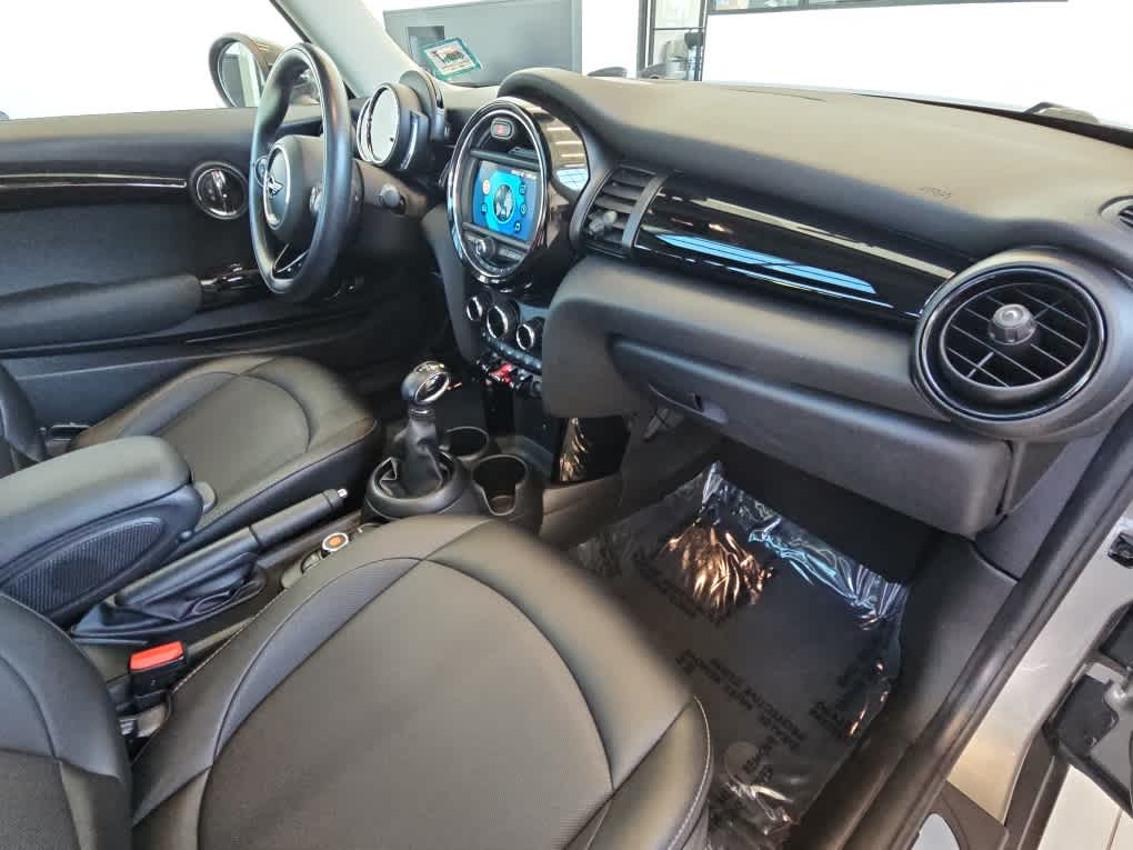 2019 MINI HARDTOP 2 DOOR SIGNATURE