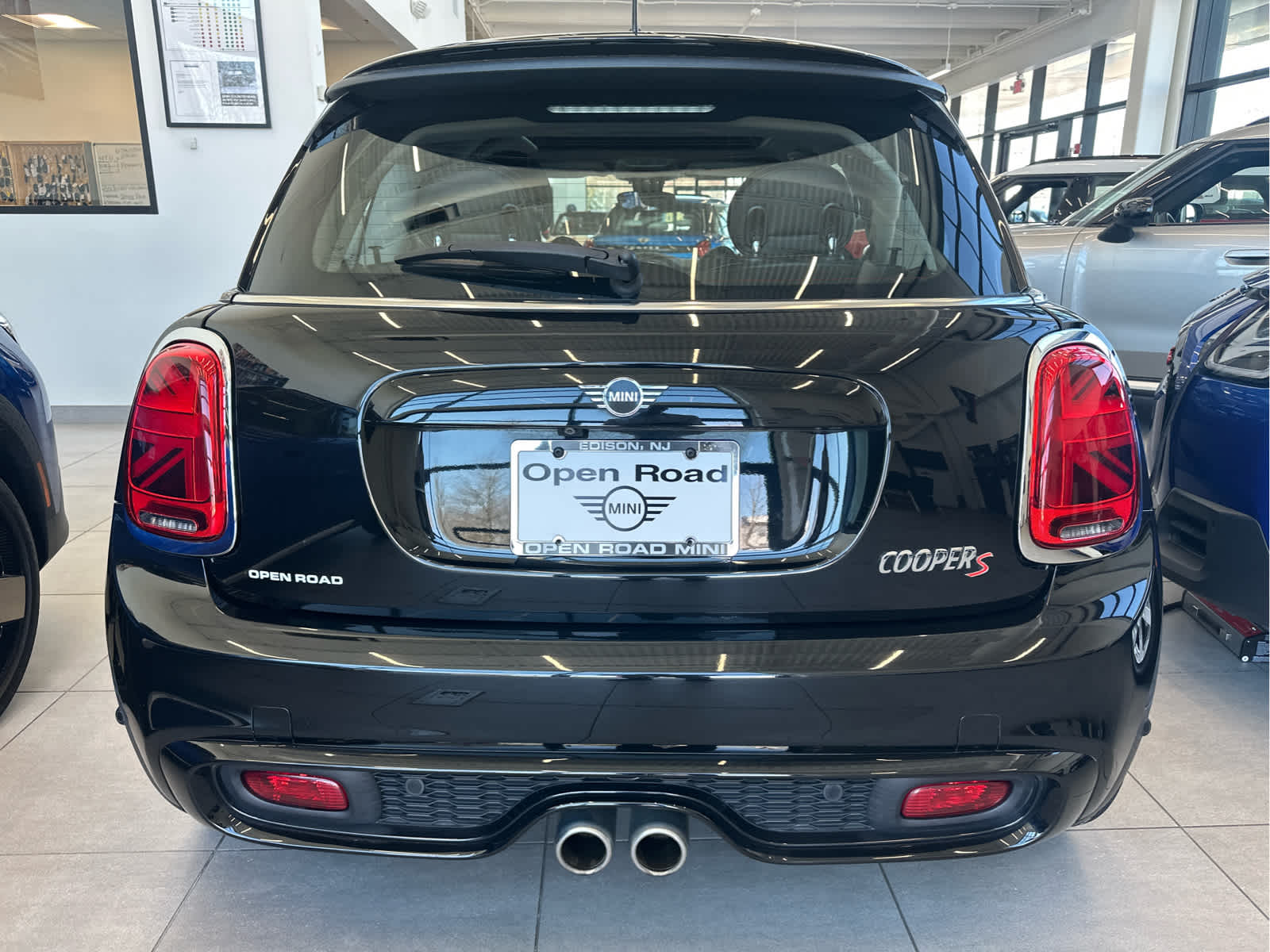 2020 MINI HARDTOP 2 DOOR SIGNATURE