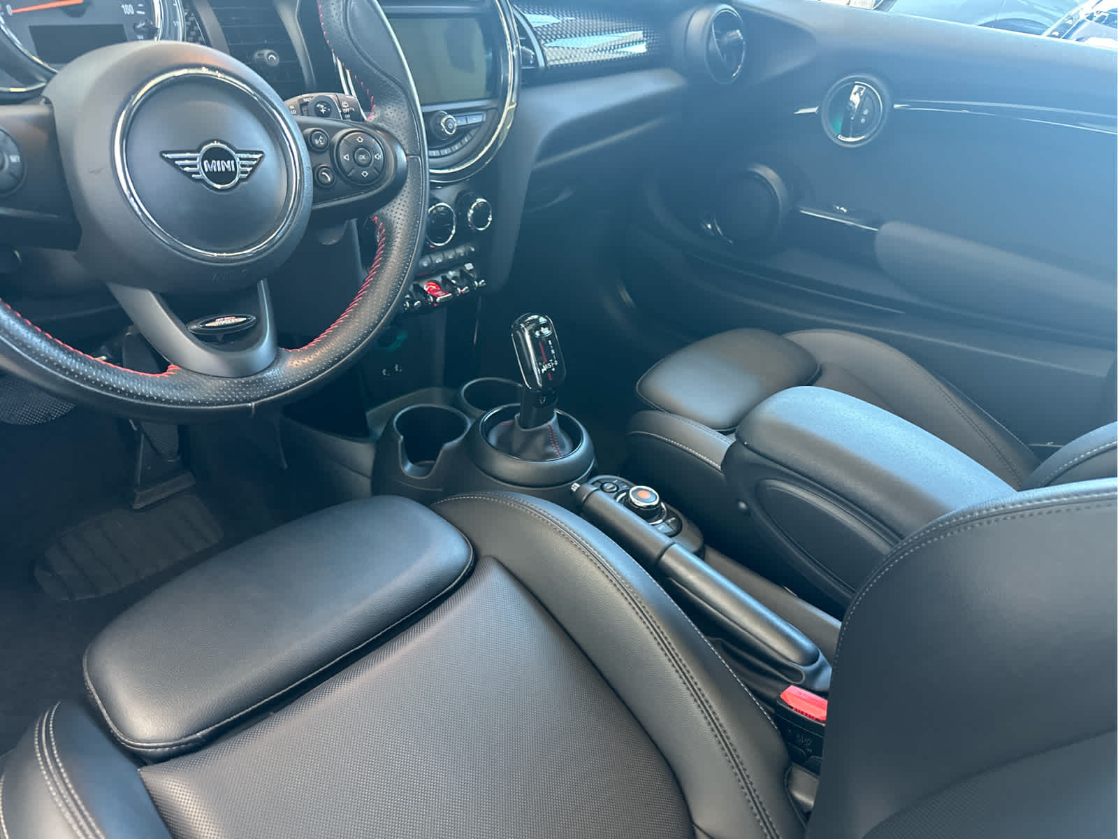2020 MINI HARDTOP 2 DOOR SIGNATURE